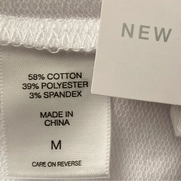 New York & Company - Love Graphic Puff-Sleeve Top (NWT) - Picture 5 of 5